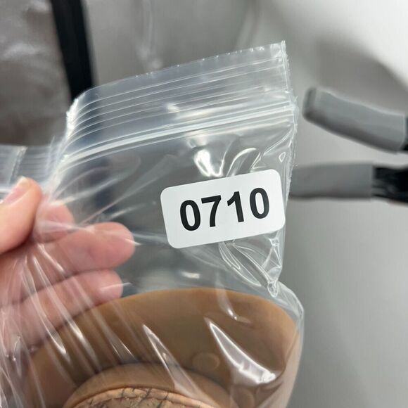 Born Mona Women Sandal Size 10 Red Vegan Flat Thong Slide Flower Flip Flop Shoe - Picture 10 of 10